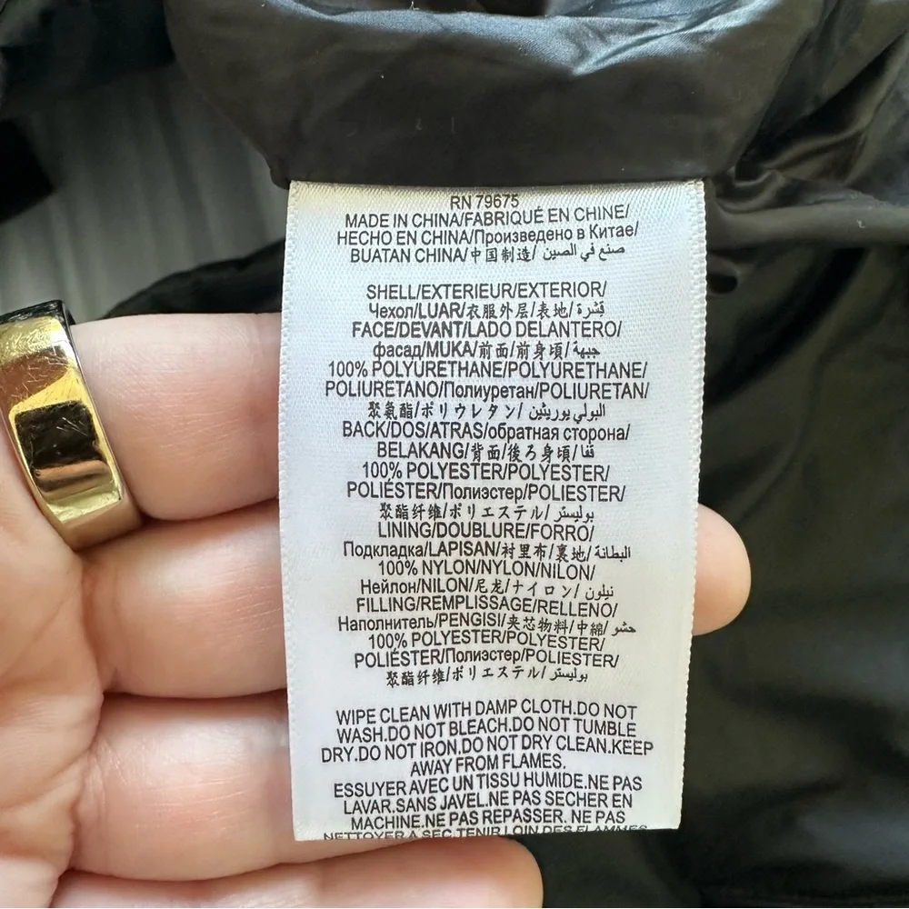 BCBGeneration (M) BCBG Black Matte Classic Quilted Puffer Winter Coat with Hood - Picture 10 of 13